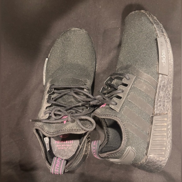 Adidas NMD R1 Primeblue Black Solar Pink 2021 - Picture 3 of 5